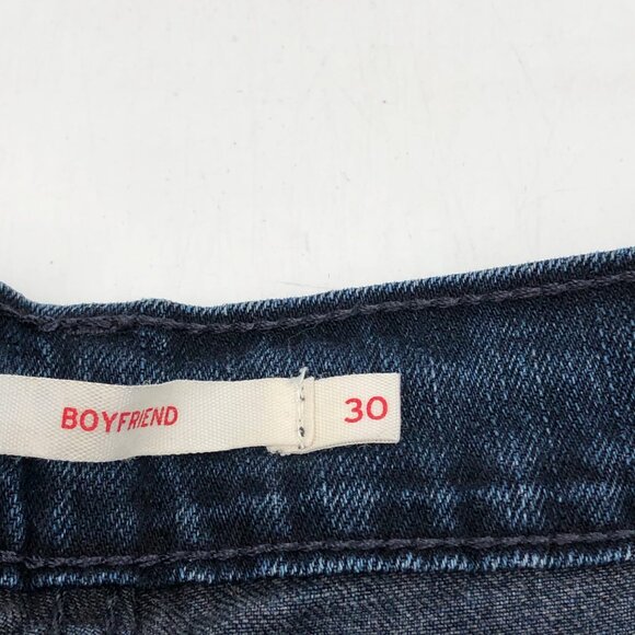 Levi's Blue Boyfriend Jeans | Mid-Rise, Cotton, Made In Sri Lanka - Picture 4 of 6